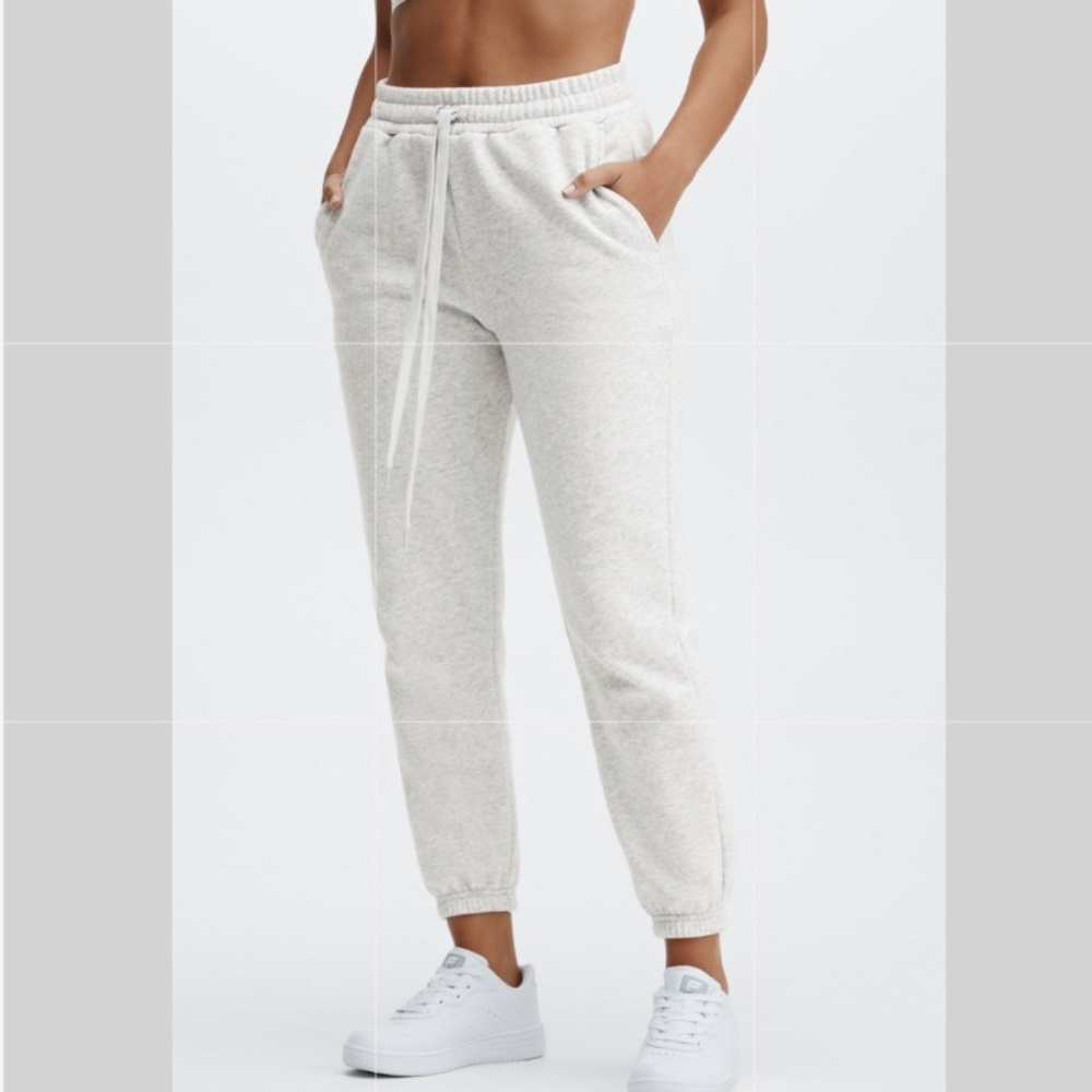 Go to classic sweatpants Fabletics size L Grey
